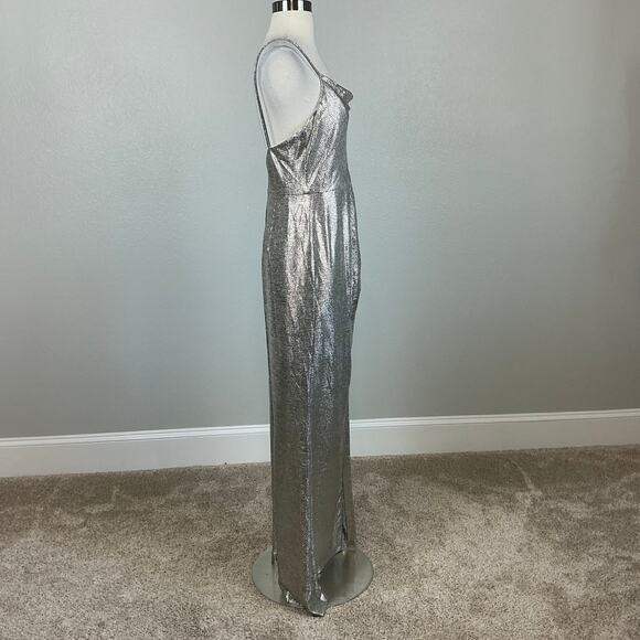 Avery G Light Gold Metallic Evening Gown Size 8 Sleeveless Thigh Slit Formal - Picture 5 of 14